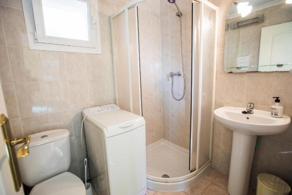 Apartamentos En La Villa Con El Territorio Comun En 卡尔佩 外观 照片