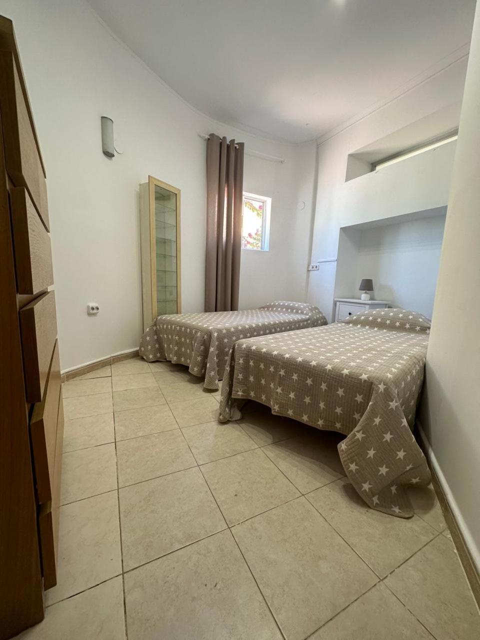 Apartamentos En La Villa Con El Territorio Comun En 卡尔佩 外观 照片