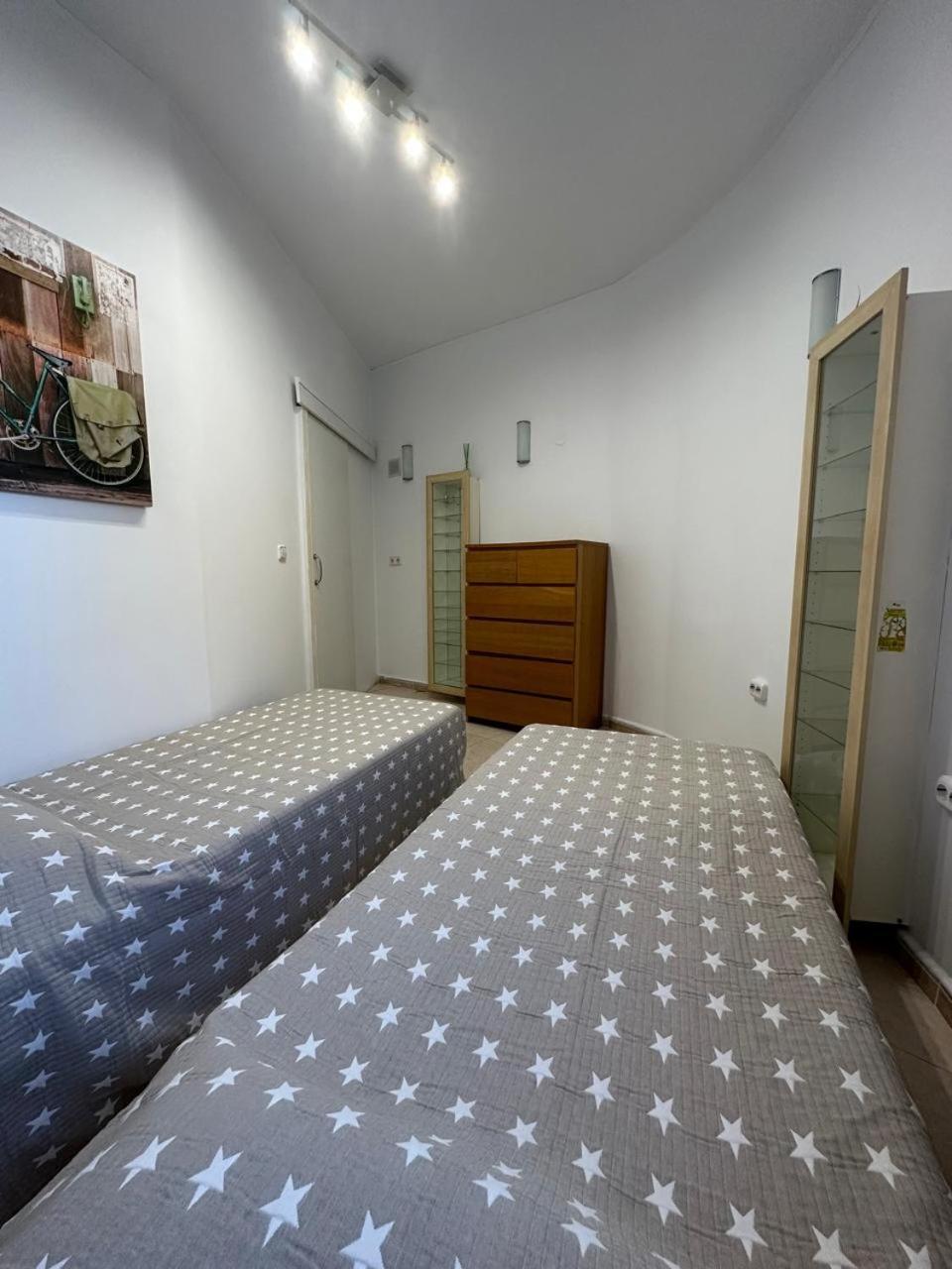 Apartamentos En La Villa Con El Territorio Comun En 卡尔佩 外观 照片