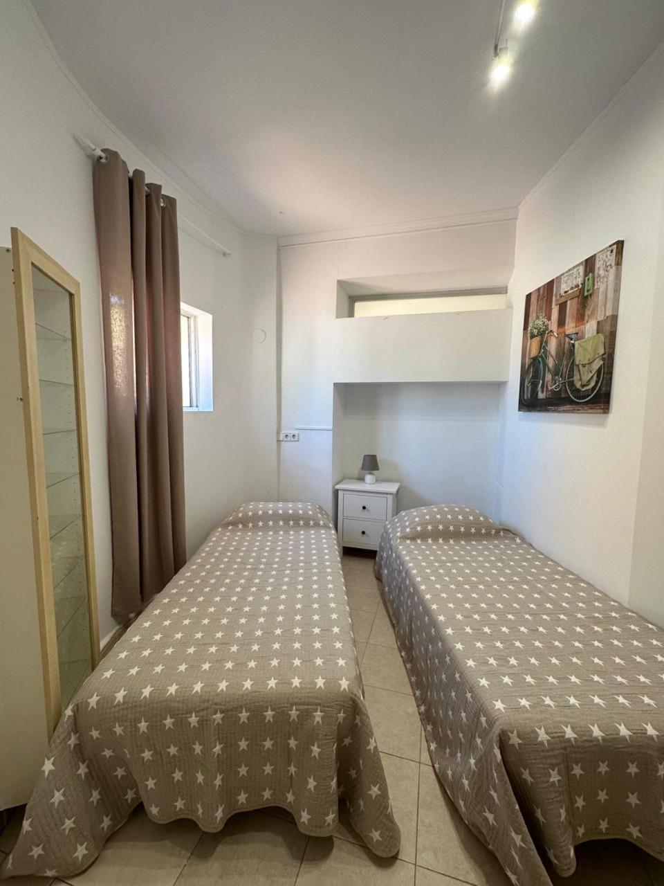 Apartamentos En La Villa Con El Territorio Comun En 卡尔佩 外观 照片