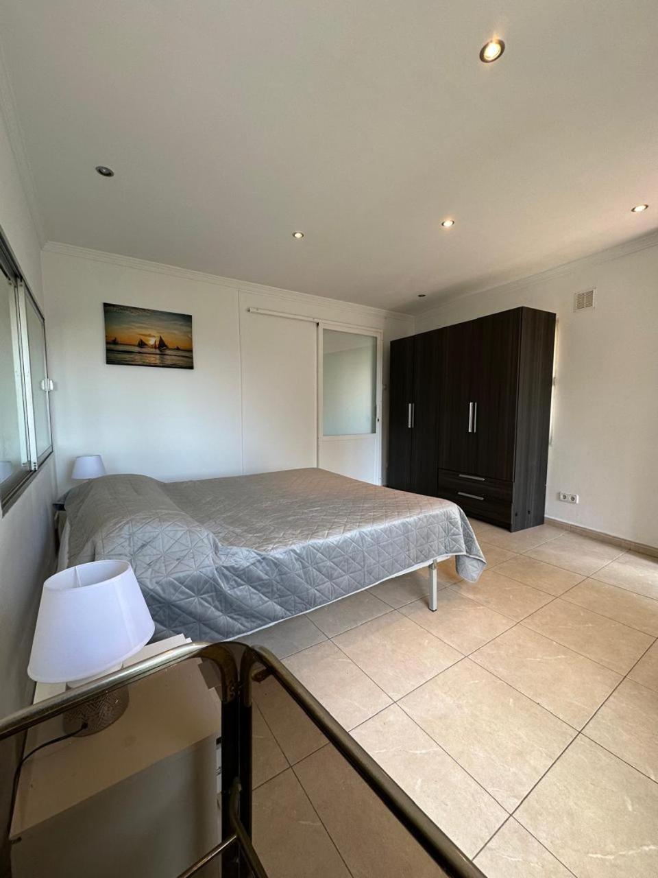 Apartamentos En La Villa Con El Territorio Comun En 卡尔佩 外观 照片